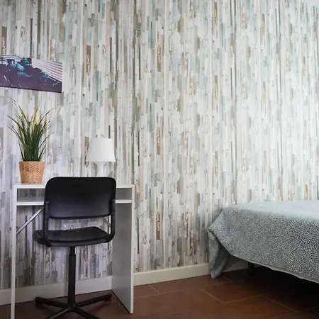 Modern House In Apartmán