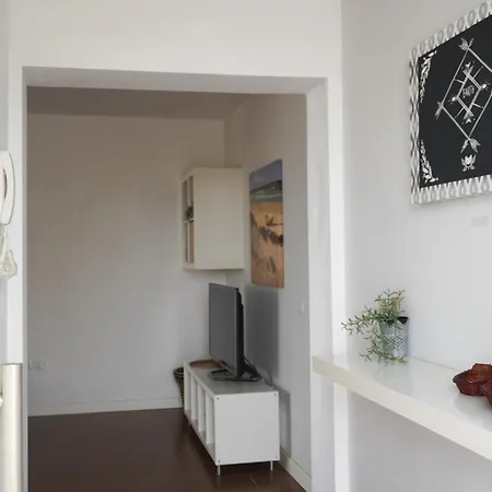 Modern House In شقة *